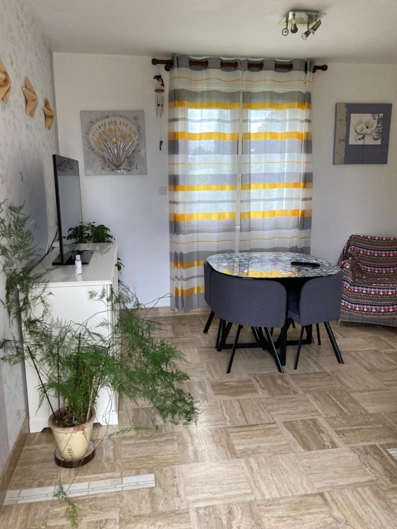 Loue Chambre Chez L Habitant Acces A La Cuisine A 10 Mn Des Plages Ploeven Extérieur photo